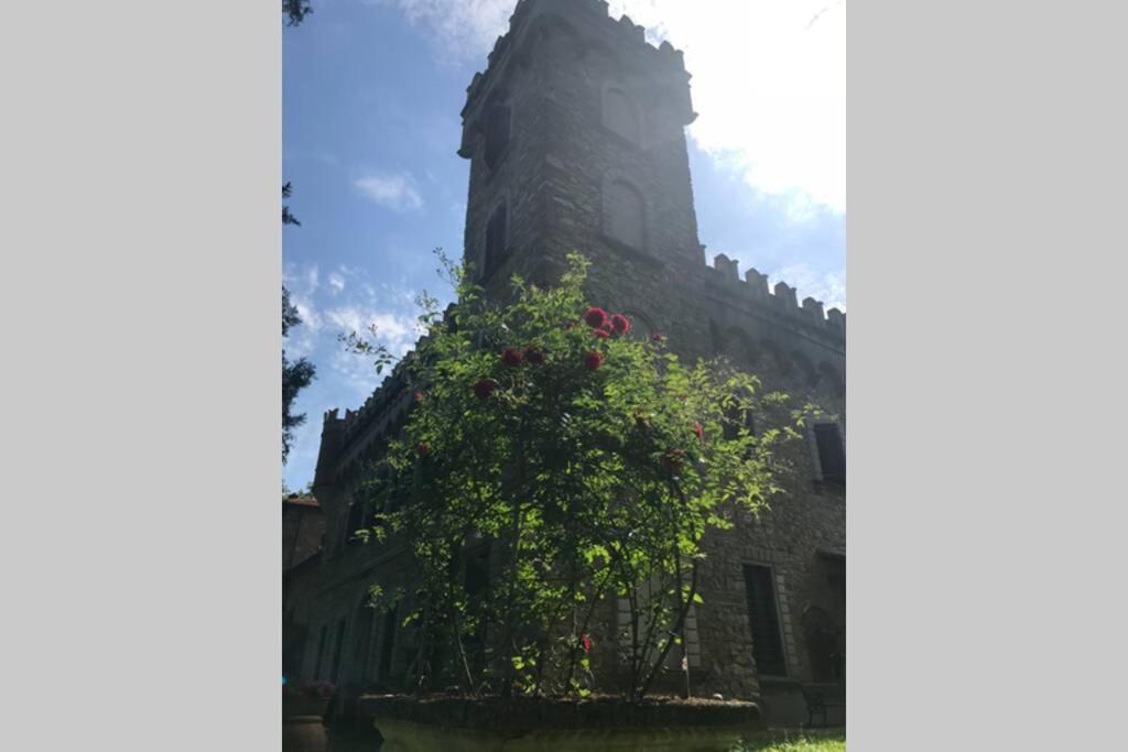 Casa La Torre Un Castello Alle Porte Di Firenze Exterior photo